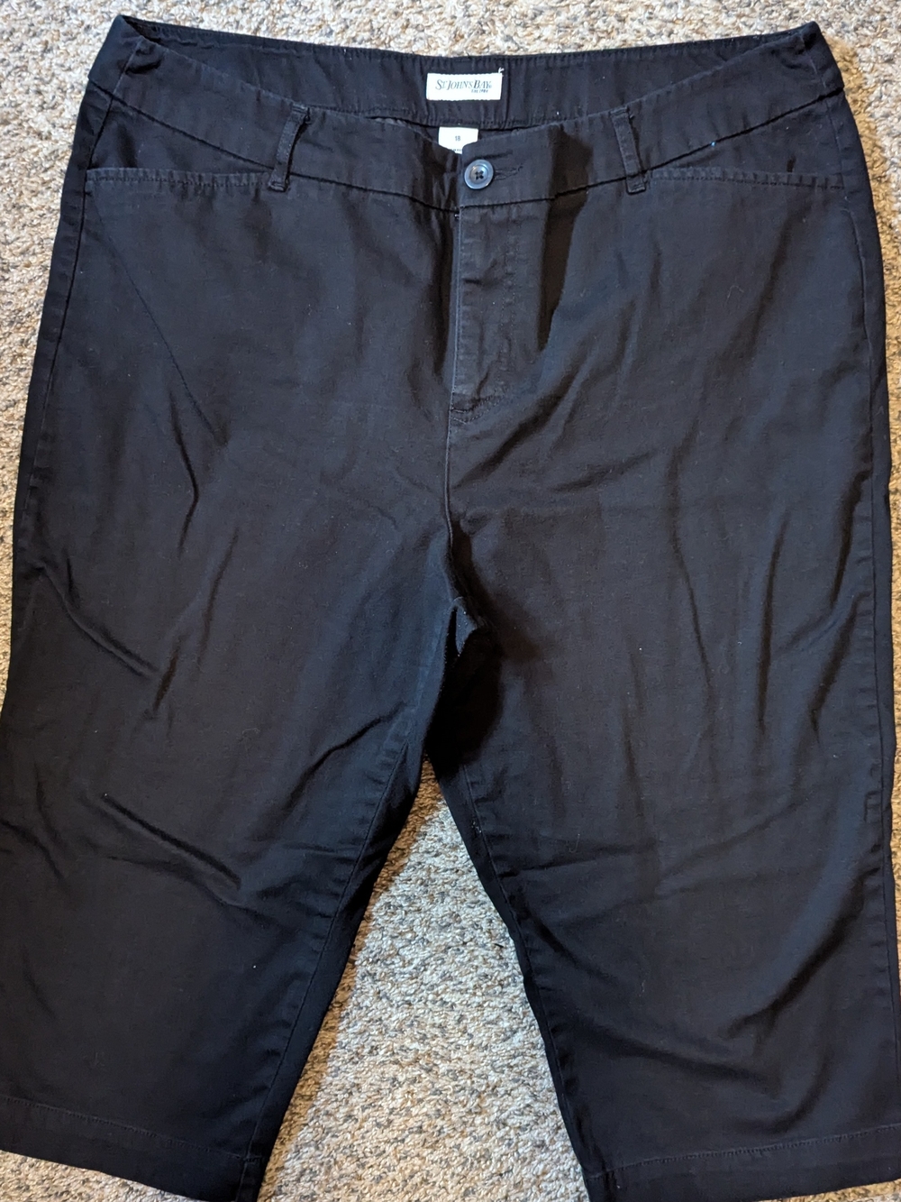 St. John's Bay Woman's Capri pants
